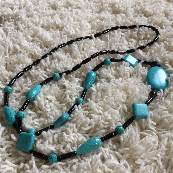 Beautiful handmade turquoise necklace - Picture 1 of 6